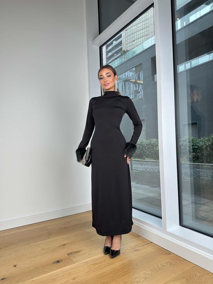 Balıkçı Yaka Kol Ucu Tüylü Kinza Siyah Kadın Elbise 25K410