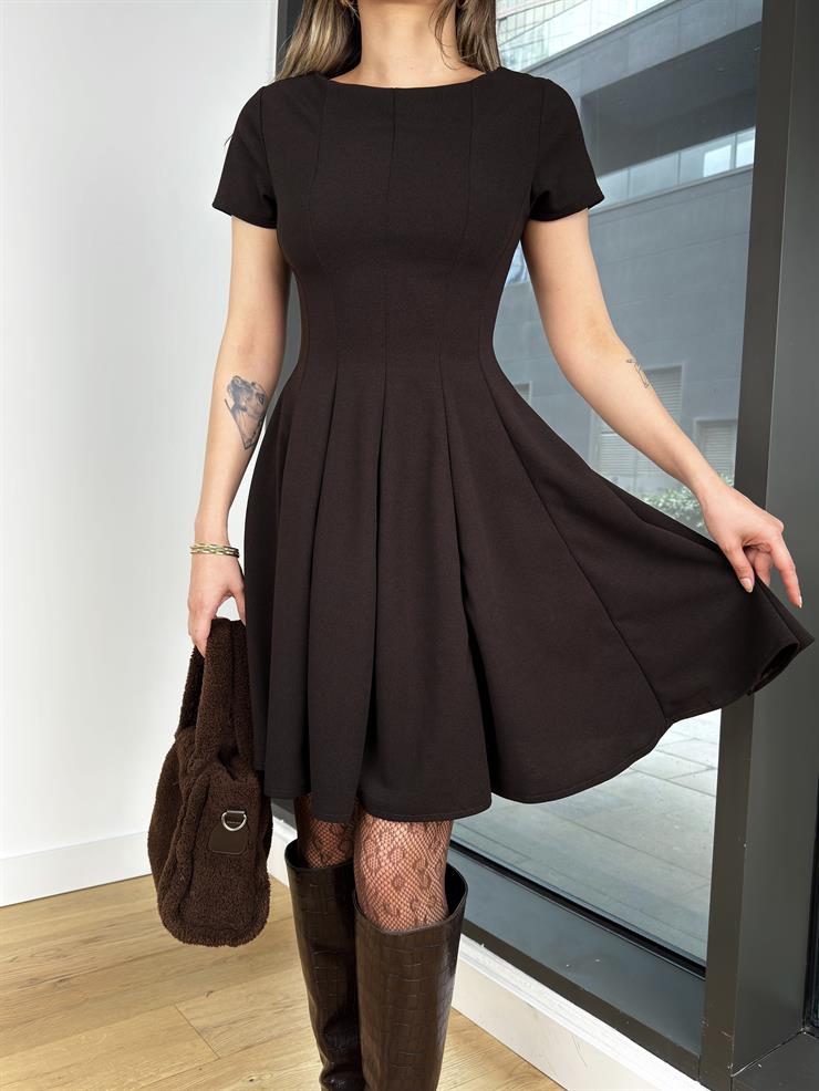 Kısa Kol Dikiş Detaylı Esly Kahve Kadın Mini Elbise 25K486