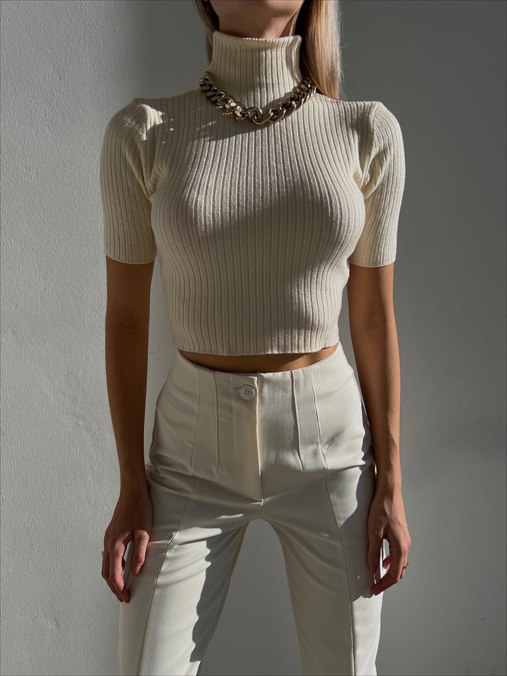 Kısa Kol Fitilli Serilda Kadın Krem Balıkçı Yaka Crop 23K000022