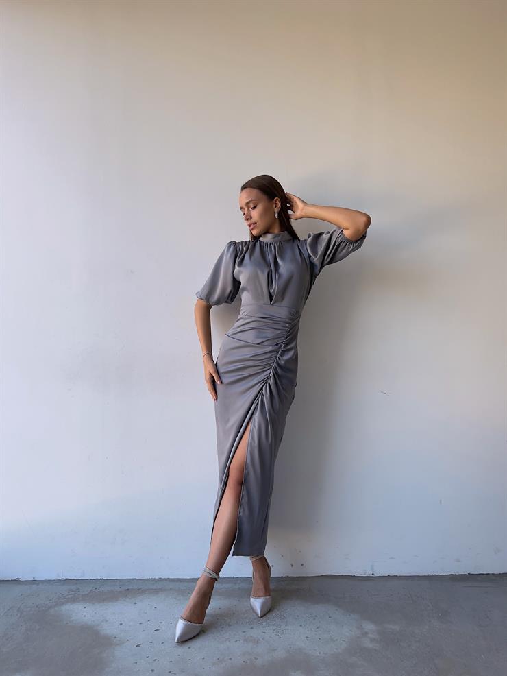 Kısa Kol Saten Önden Yırtmaçlı Drape Gage Kadın Gri Elbise 22K000431