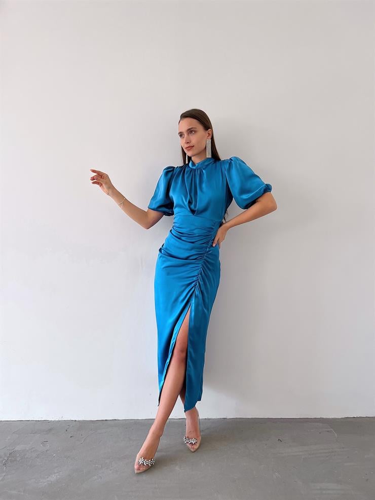 Kısa Kol Saten Önden Yırtmaçlı Drape Gage Kadın Mavi Elbise 22K000431