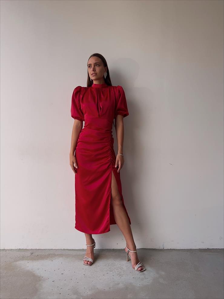Kısa Kol Saten Önden Yırtmaçlı Drape Gage Kadın Kırmızı Elbise 22K000431