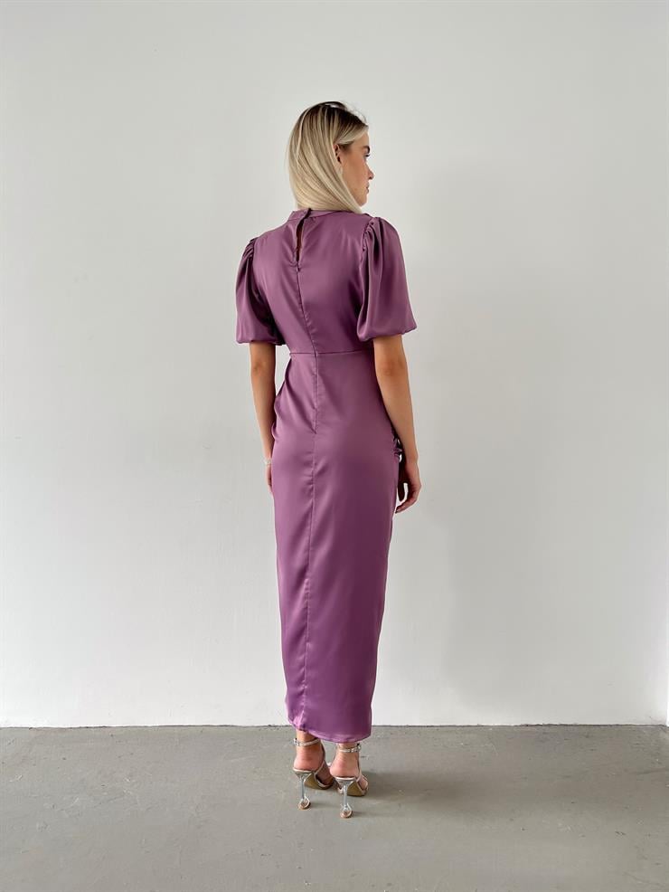 Kısa Kol Saten Önden Yırtmaçlı Drape Gage Kadın Lila Elbise 22K000431
