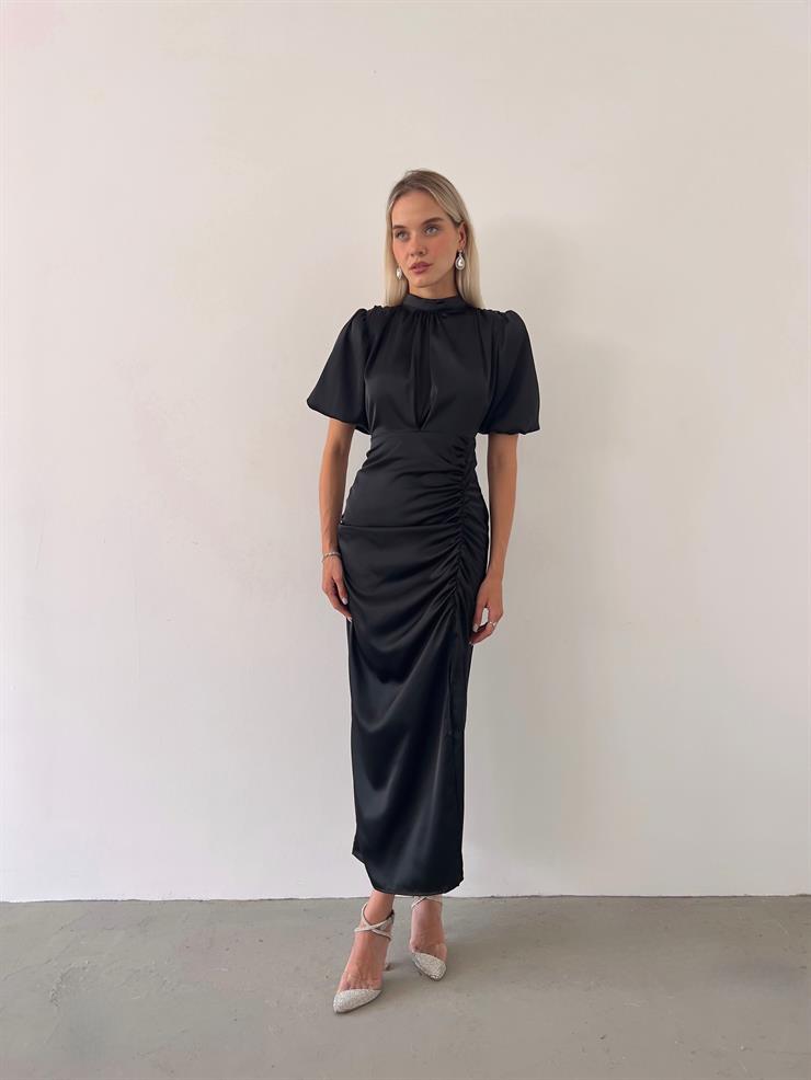 Kısa Kol Saten Önden Yırtmaçlı Drape Gage Kadın Siyah Elbise 22K000431
