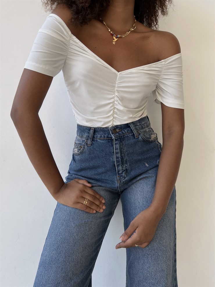 Kısa Kollu Kayık Yaka Büzgülü Jocosus Kadın Beyaz Bluz 22Y000394