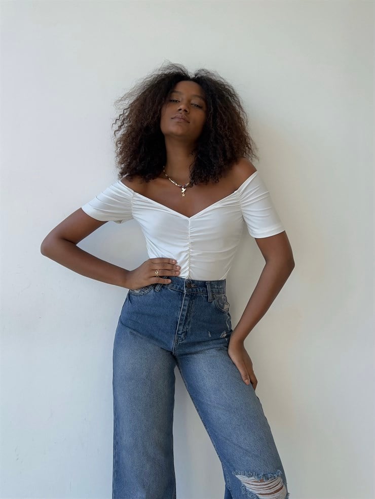 Kısa Kollu Kayık Yaka Büzgülü Jocosus Kadın Beyaz Bluz 22Y000394