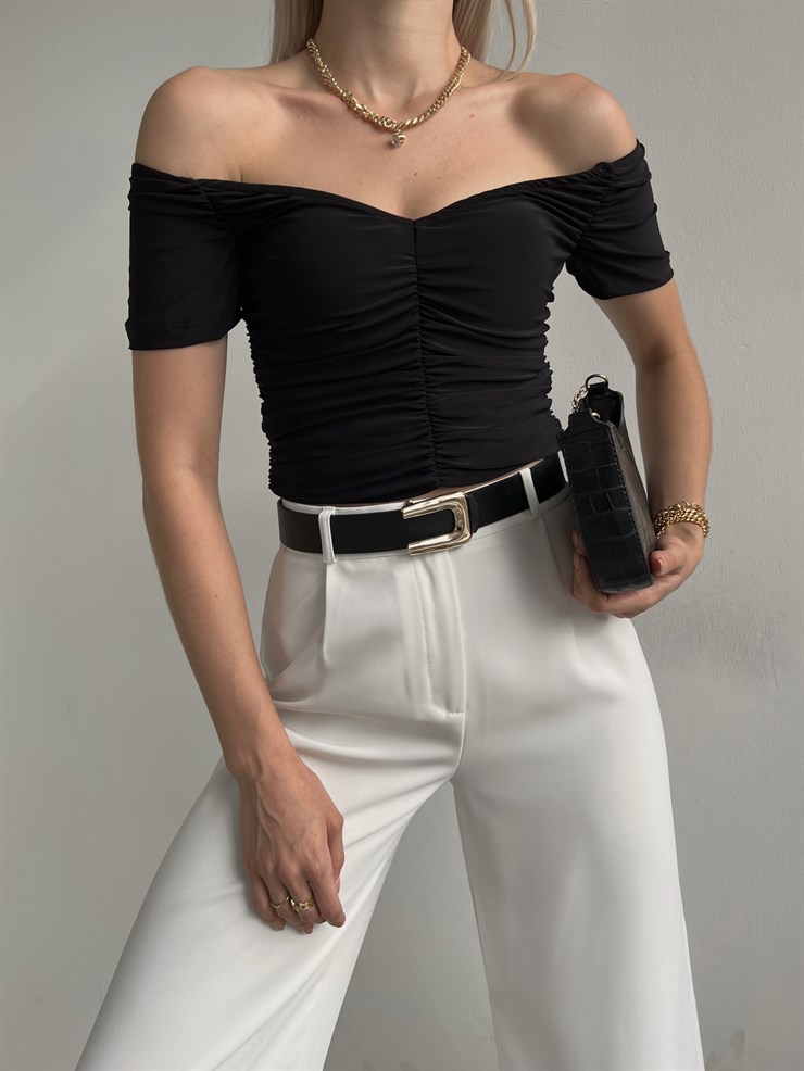 Kısa Kollu Madonna Yaka Büzgülü Jocosus Kadın Siyah Bluz 22Y000394