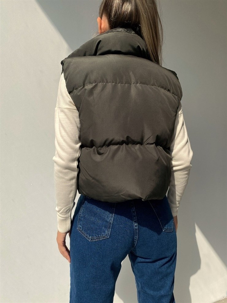 Kısa Şişme Dik Yaka Kadın Haki Yelek 22K000037