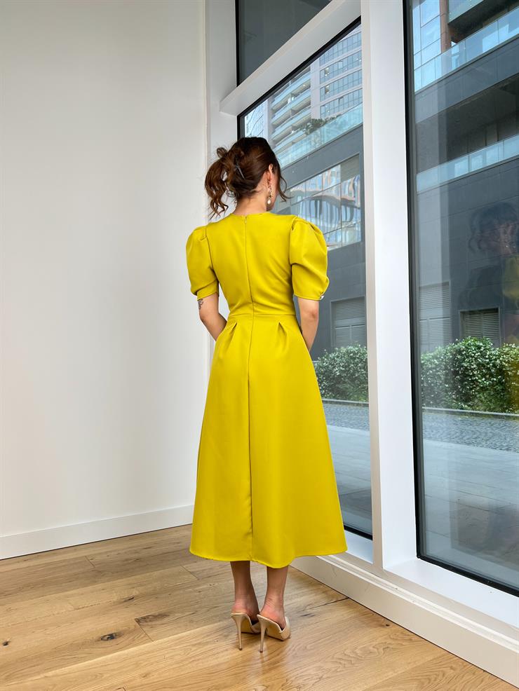 Kruvaze Yaka Önü Düğme Detaylı Balon Kol Klara Kadın Yağ Yeşili Elbise 24Y605