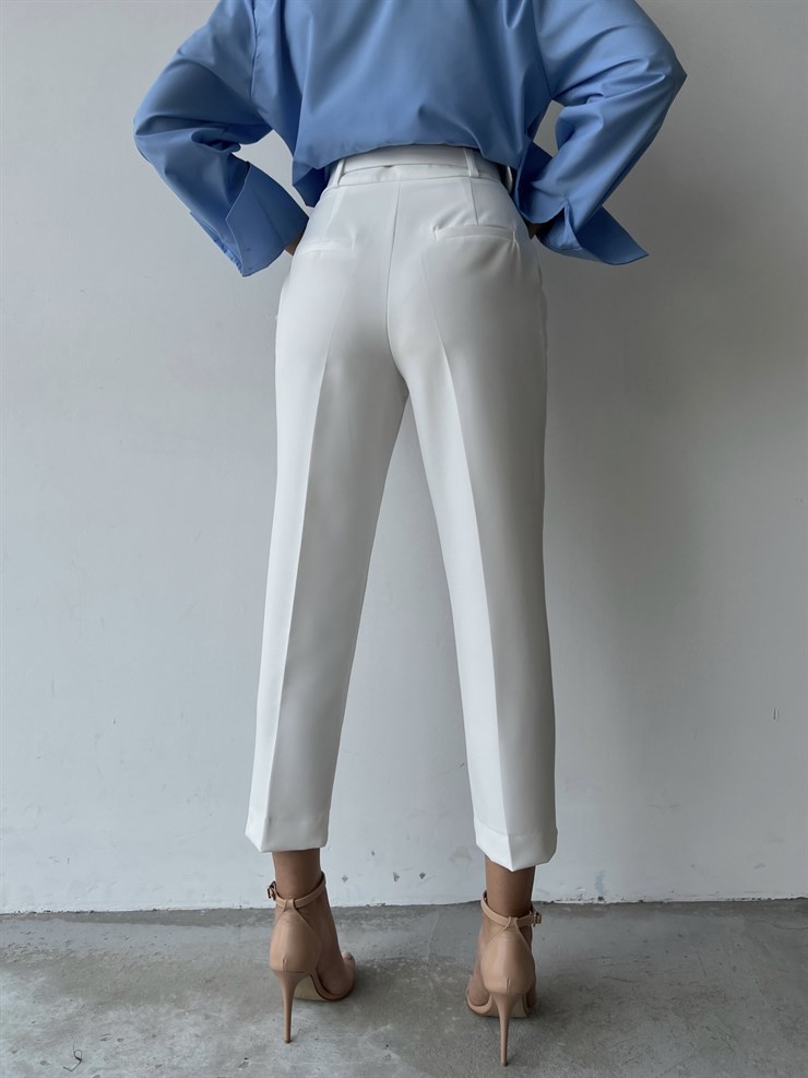 Klasik Kesim Yüksek Bel Pileli Holly Kadın Beyaz Pantolon 22Y000147