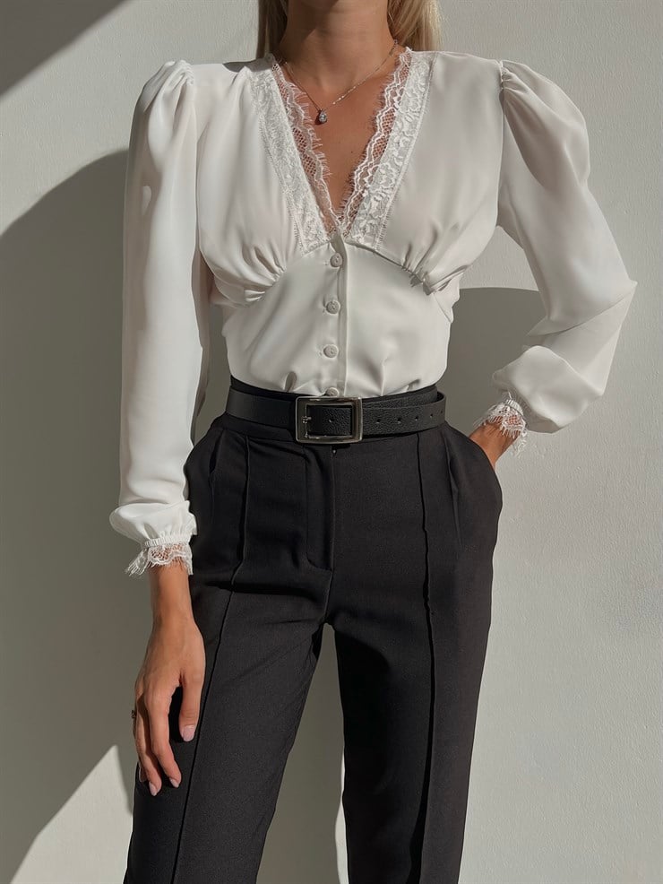 Kol Ve Yakası Dantel Detay Düğmeli Rosita Kadın Beyaz Bluz 22Y000243