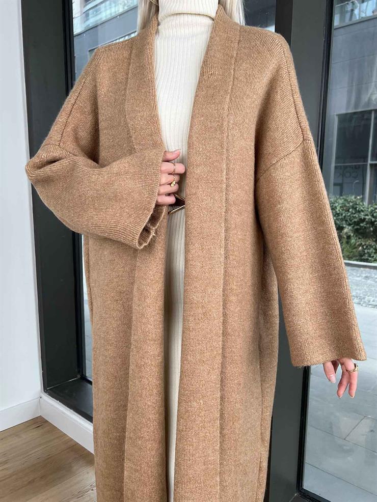 Kolları Bol Alens Kadın Camel Salaş Triko Hırka 24k000176