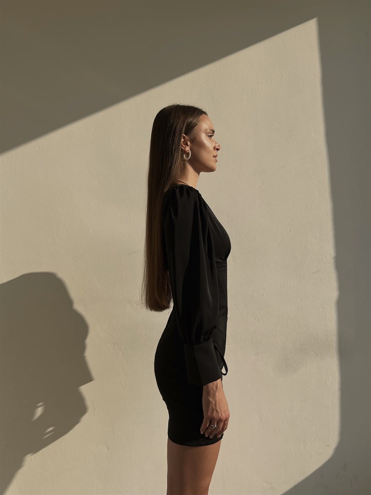 Korse Derin V Yaka Bağlama Detaylı Uzun Kol Reynold Kadın Siyah Mini Elbise 23K000038