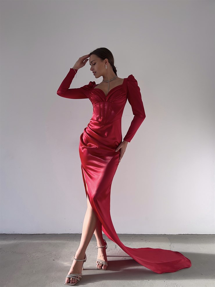 Korse Kalp Yaka Uzun Kollu Derin Yırtmaçlı Uzun Kuyruk Detay Syed Kadın Kırmızı Elbise 23K000175