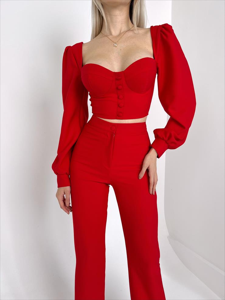 Kalp Yaka Önü Düğme Detaylı Crop Önü Düğme Kapamalı Bol Paça Pantolon Koşar Kadın Kırmızı Alt Üst Takım 23Y000123