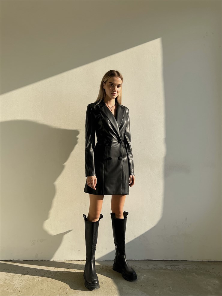 Kruvaze Yaka Çift Düğme Kapamalı Yanları Cep Görünümlü Stephane Siyah Vegan Deri Ceket Elbise 23K000078