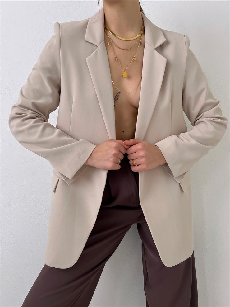 Kruvaze Yaka Tek Düğme Kapamalı Kaela Kadın Taş Arkası Yırtmaçlı Blazer Ceket 23Y000021