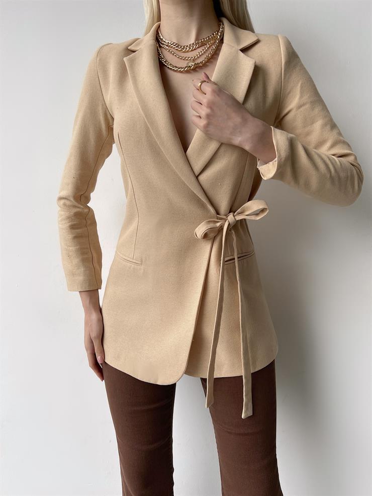 Kruvaze Yaka Yandan Bağlamalı Litzy Kadın Bej Ceket 23Y000022