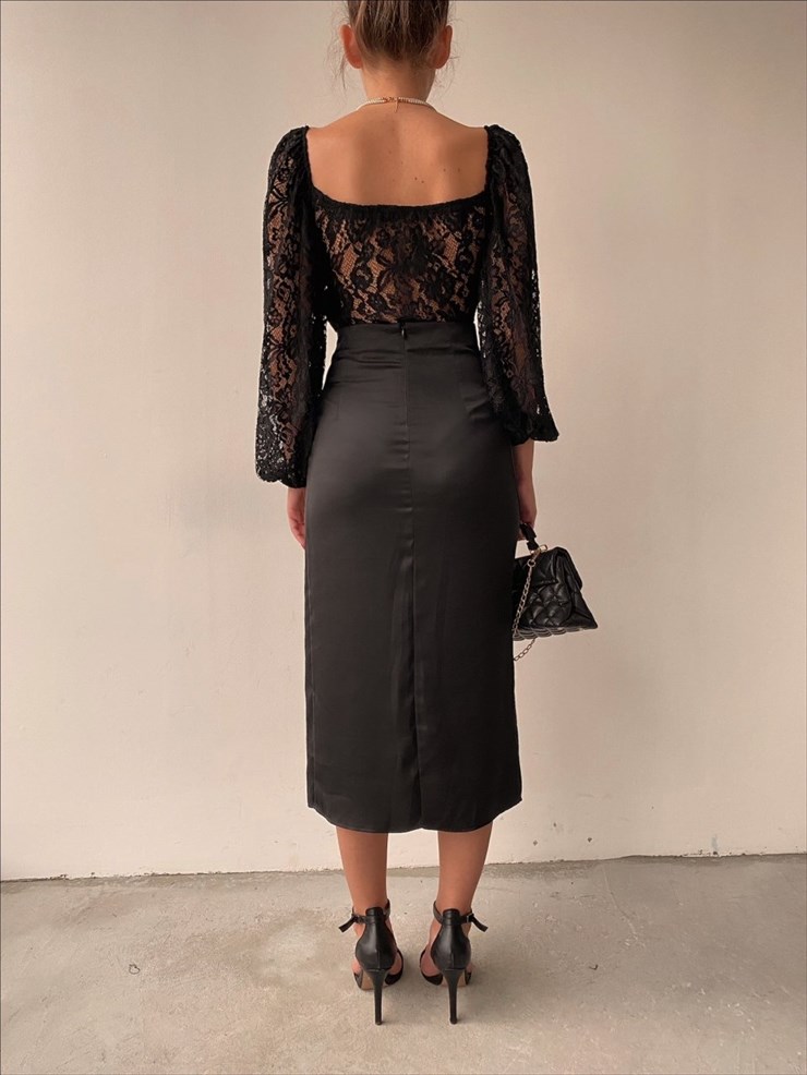 Kruvaze Yandan Yırtmaçlı Drape Kadın Siyah Etek 22K000374