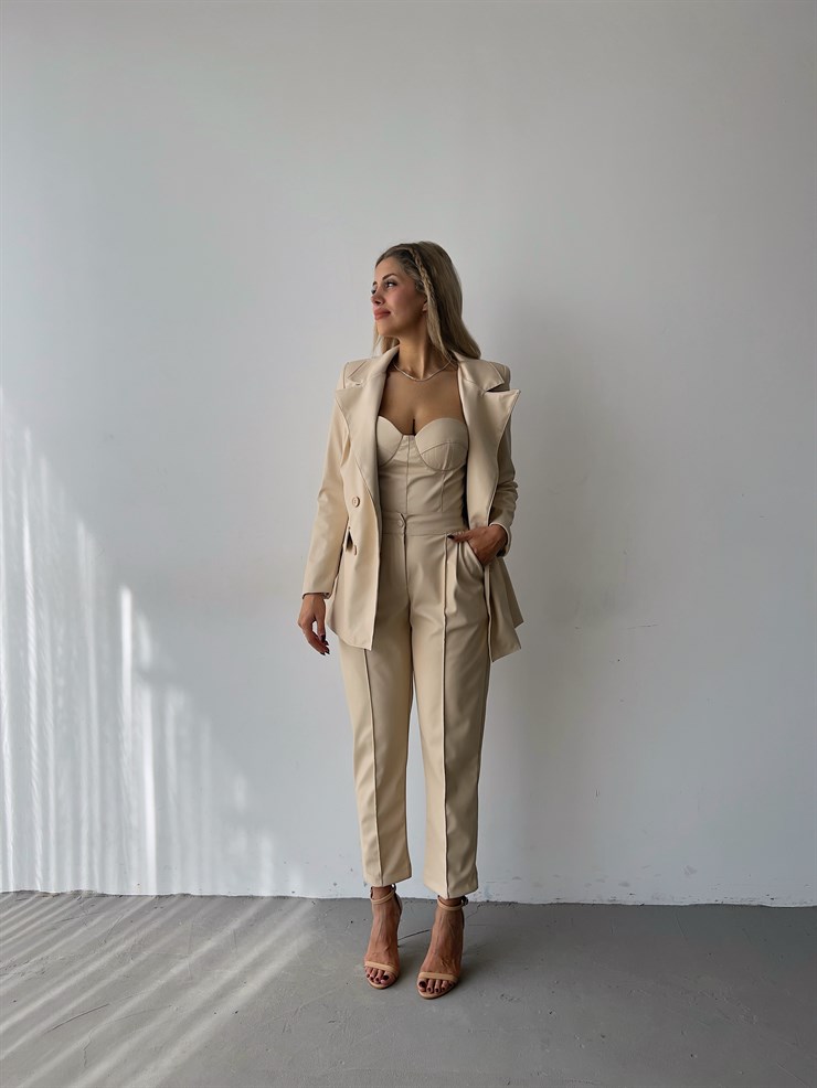 Kuplu Bluz Blazer Ceket Ve Pantolon Eline Kadın Bej Vegan Deri Üçlü Takım 23K000171