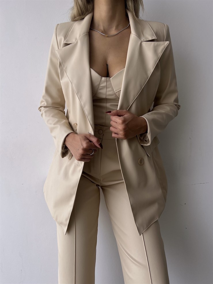 Kuplu Bluz Blazer Ceket Ve Pantolon Eline Kadın Bej Vegan Deri Üçlü Takım 23K000171
