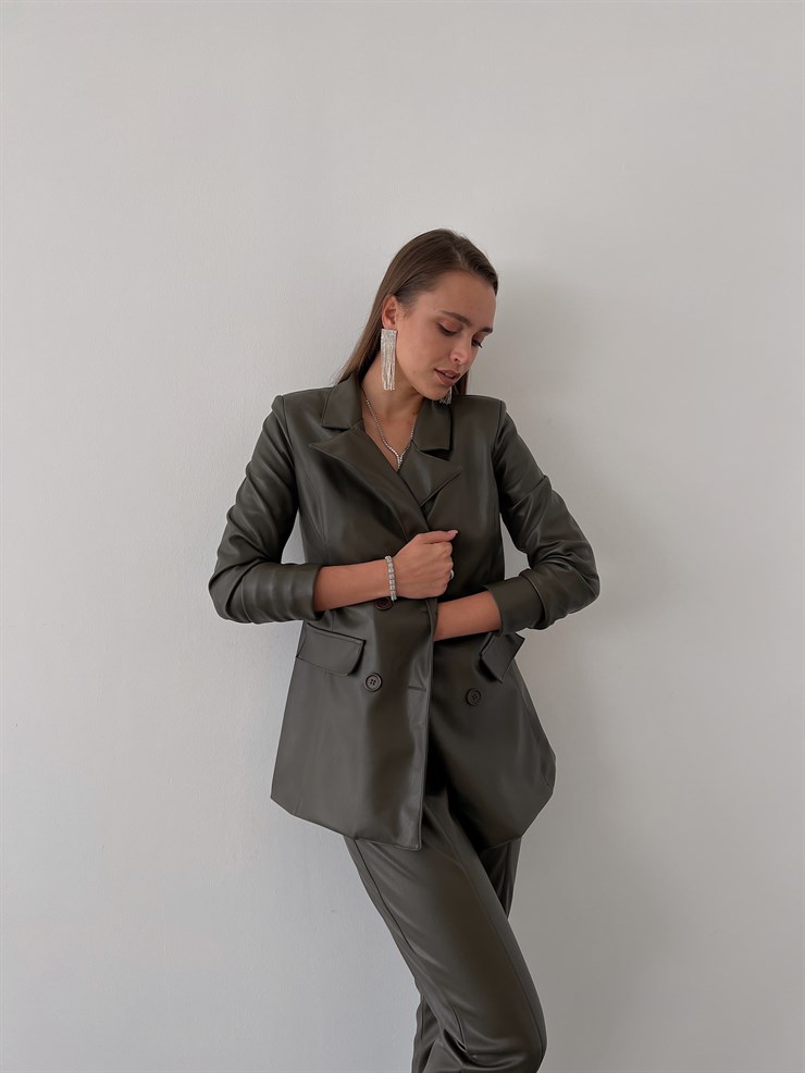 Kuplu Bluz Blazer Ceket Ve Pantolon Eline Kadın Haki Vegan Deri Üçlü Takım 23K000171