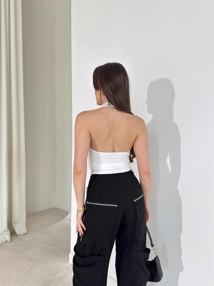 Arkası Aksesuarlı Degaje Yaka Beyaz Lacy Kadın Bluz 26Y245
