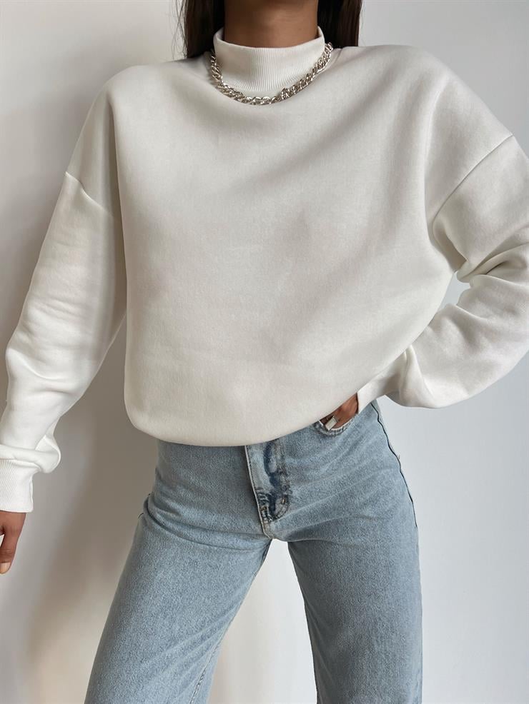 Yarım Balıkçı Yaka Lais Kadın Ekru Sweatshirt 24k000001