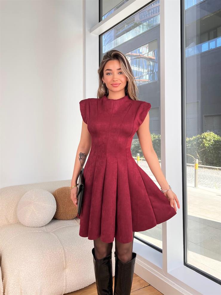 Yarım Boğazlı Kolsuz Eteği Pileli Lande Bordo Kadın Mini Süet Elbise 25K425