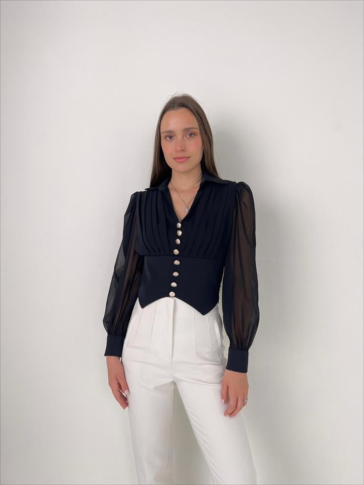 V Yaka Önü Düğme Detaylı Kolları Tül Laney Kadın Siyah Pileli Bluz 23Y000071