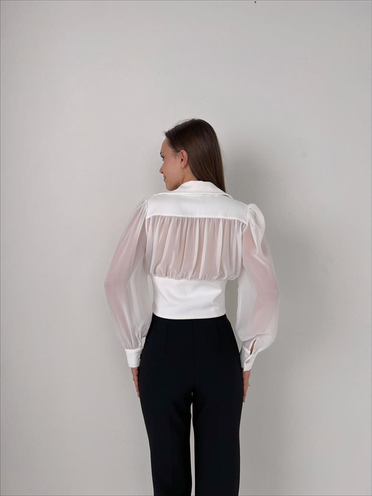 V Yaka Önü Düğme Detaylı Kolları Tül Laney Kadın Ekru Pileli Bluz 23Y000071