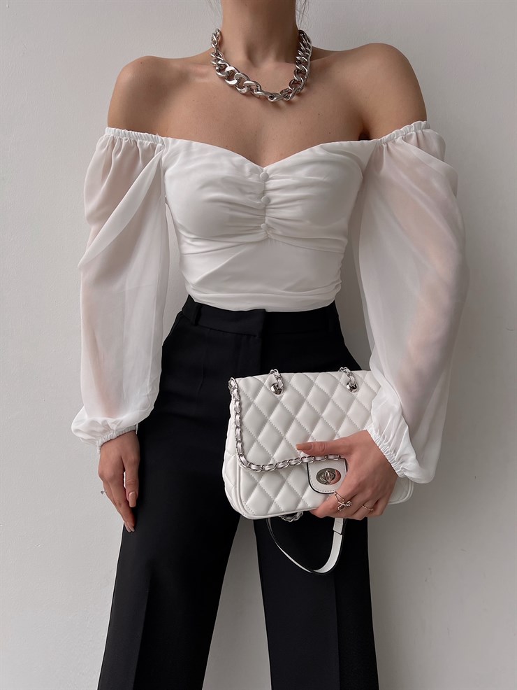 Lastikli Kol Göğüsü Drape Düğme Detay Tyra Kadın Beyaz Bluz 22K000570