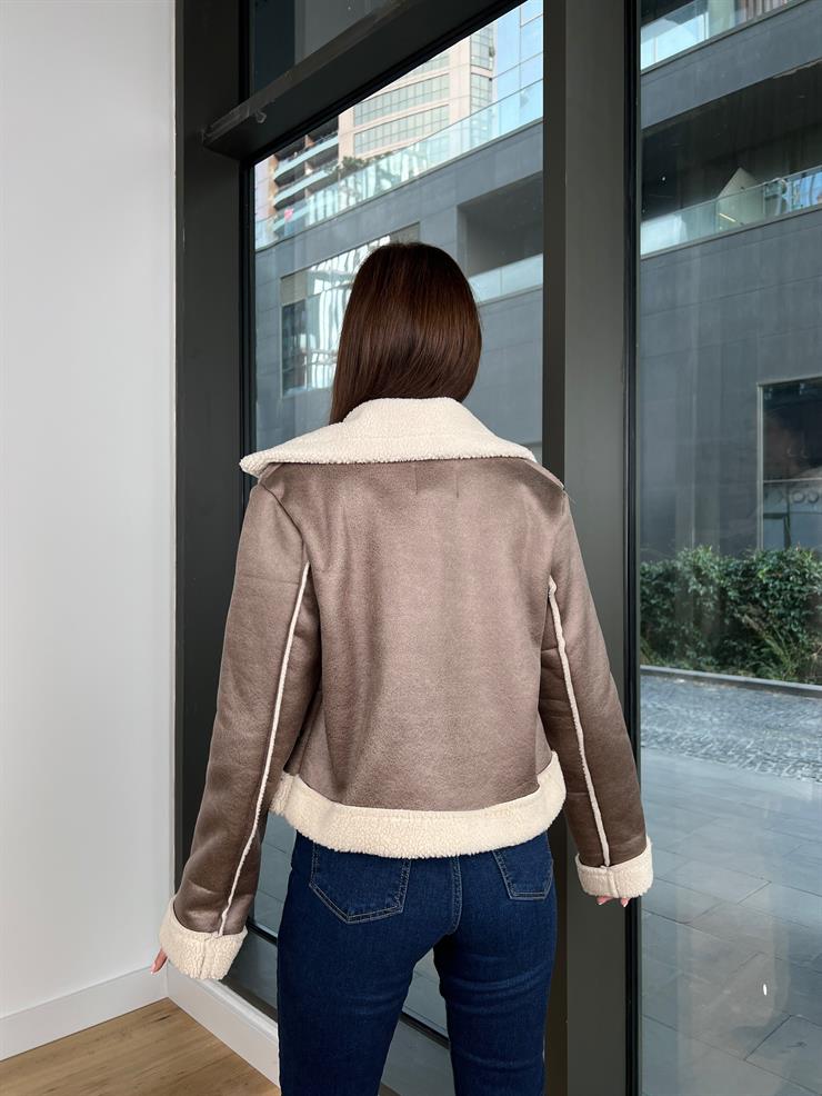 İçi Vegan Kürklü Leila Kadın Açık Kahve Crop Mont 24k000152