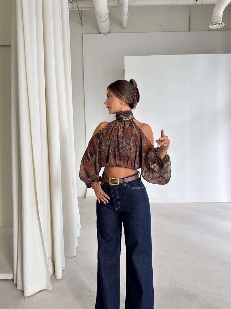 Açık Omuz Detaylı Yüksek Yaka Lendan Kahve Kadın bluz 26K026