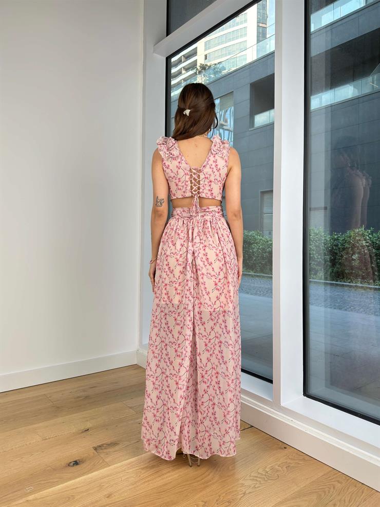 Askısı Ve Etek Kısmı Fırfır Detaylı V Yaka Arkası Çapraz Bağlamalı Leonel Kadın Pudra Maxi Elbise 24Y594