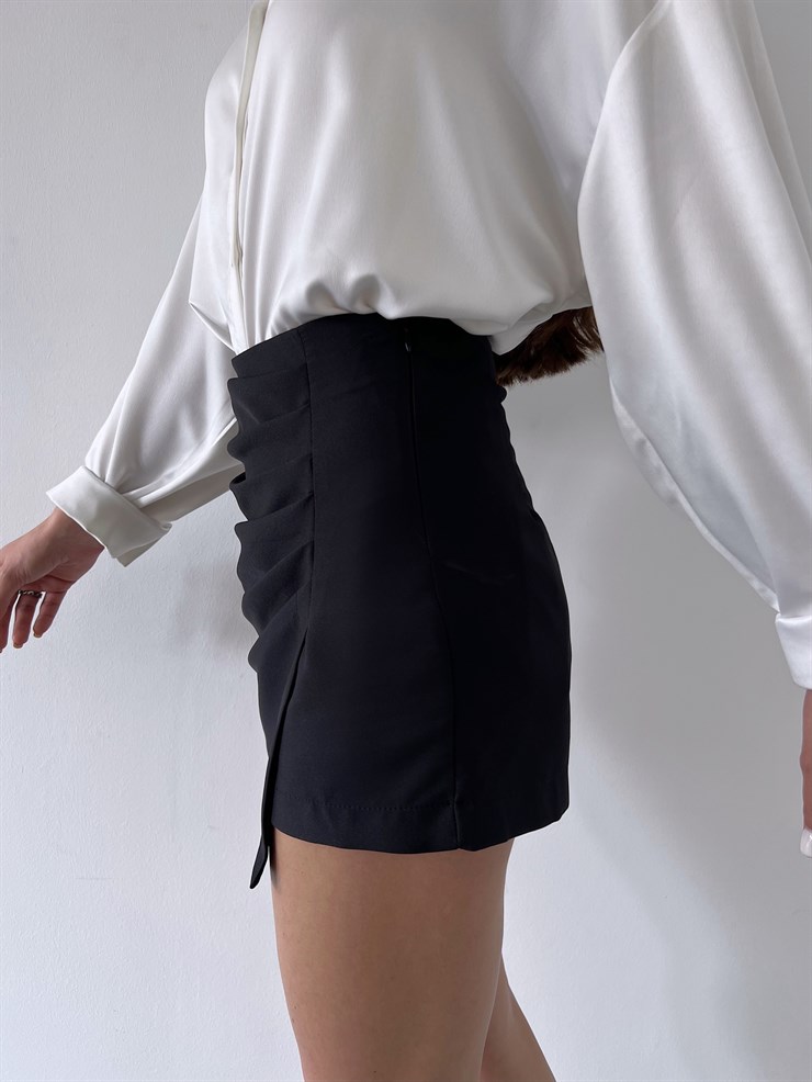 Beli Drape Önden Kapaklı Liana Kadın Siyah Şort Etek 22Y000253