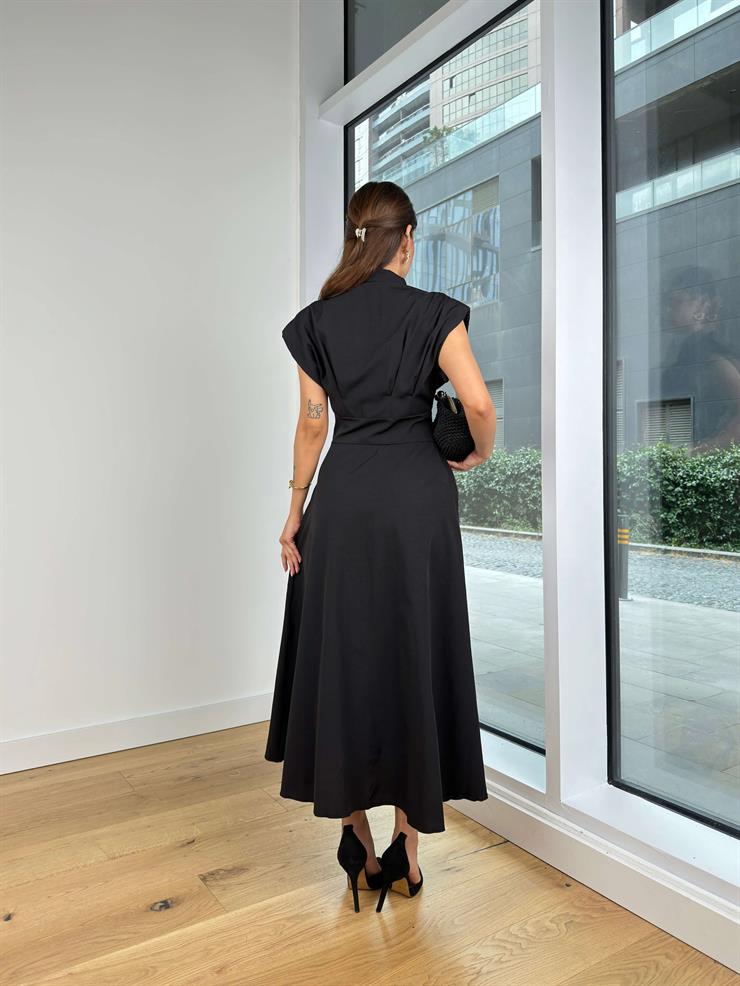 Omuz Vatkalı Gömlek Yaka Önü Düğmeli Belden Oturtmalı Liliana Kadın Siyah Elbise 24Y796