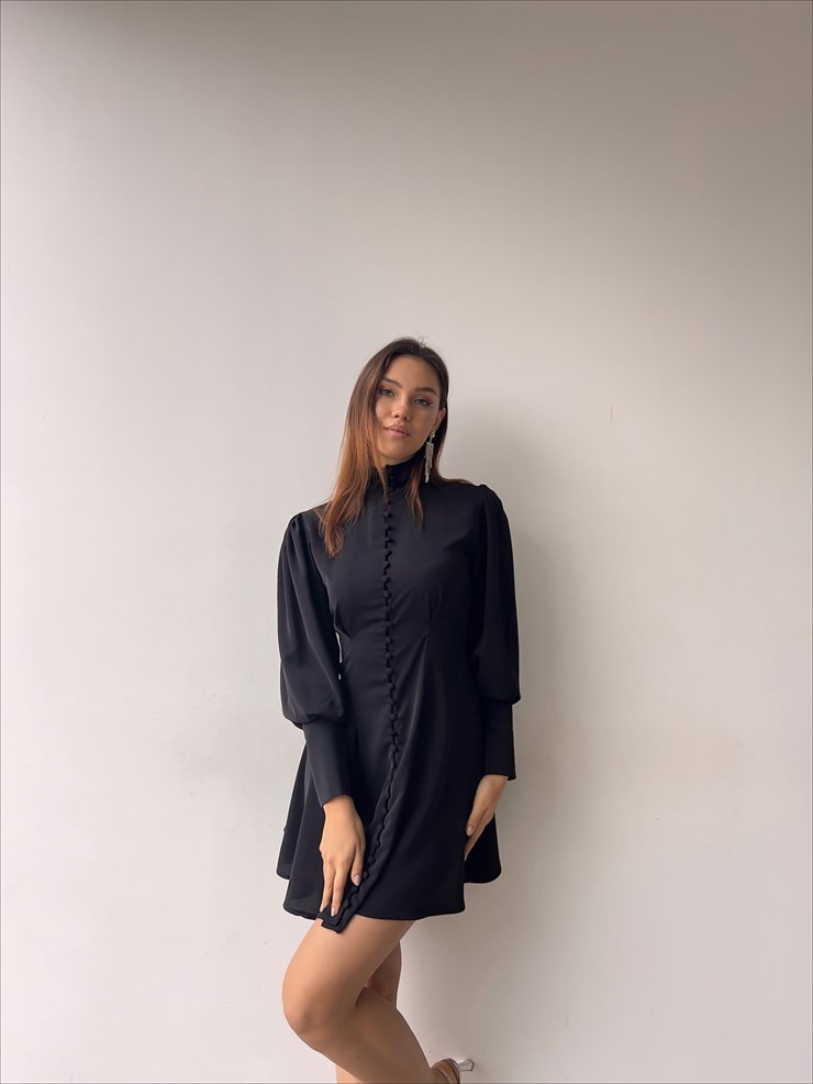 Önü Boydan Düğme Kapamalı Manşet Kol Lillesol Kadın Kısa Siyah Elbise 23K000336