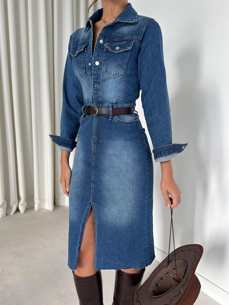 Önü Yırtmaçlı Düğmeli Cep Detaylı Linerda Mavi Kadın Kot Elbise 26K261