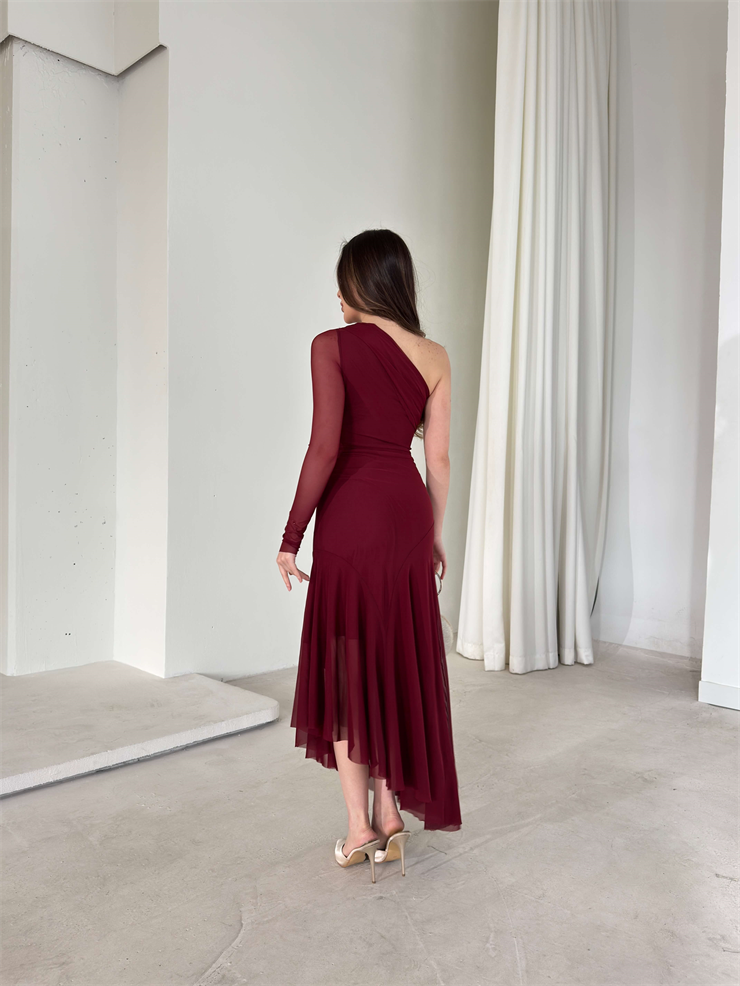 Asimetrik Kesim Tek Kol Tül Lirve Bordo Kadın Elbise 26Y040