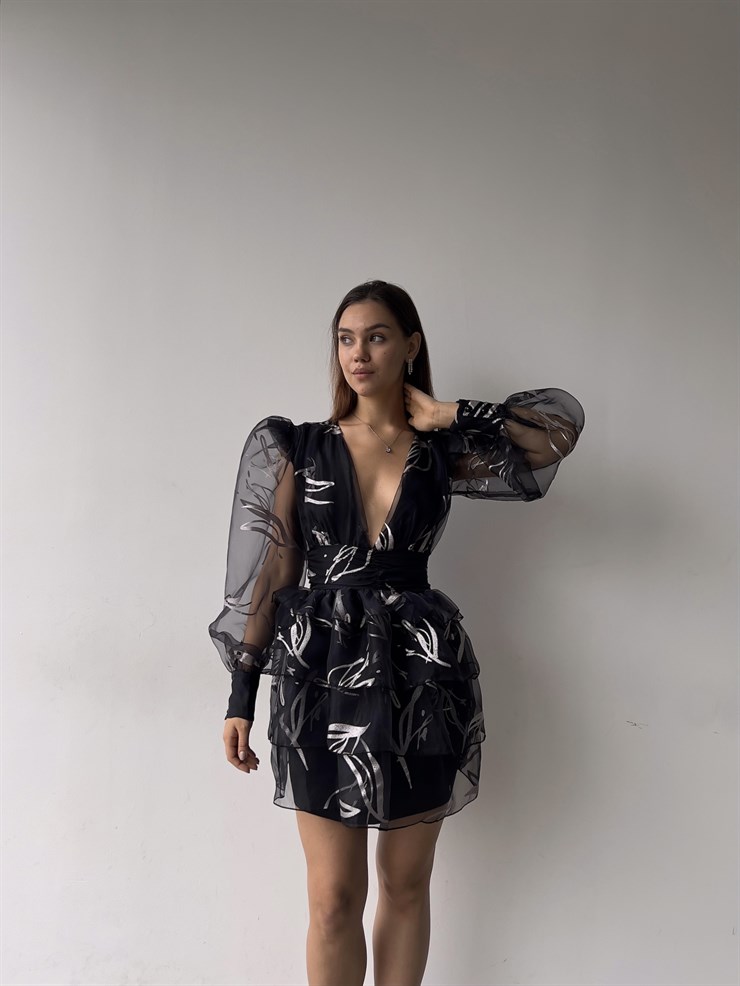 Eteği Fırfırlı Derin V Yaka Uzun Tül Kol Liva Kadın Siyah Elbise 23K000315