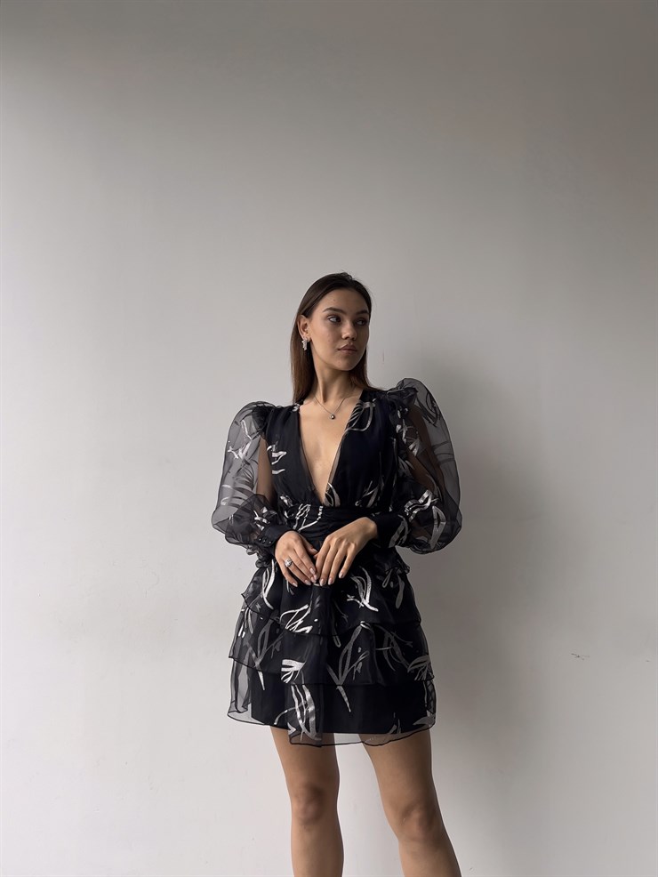 Eteği Fırfırlı Derin V Yaka Uzun Tül Kol Liva Kadın Siyah Elbise 23K000315