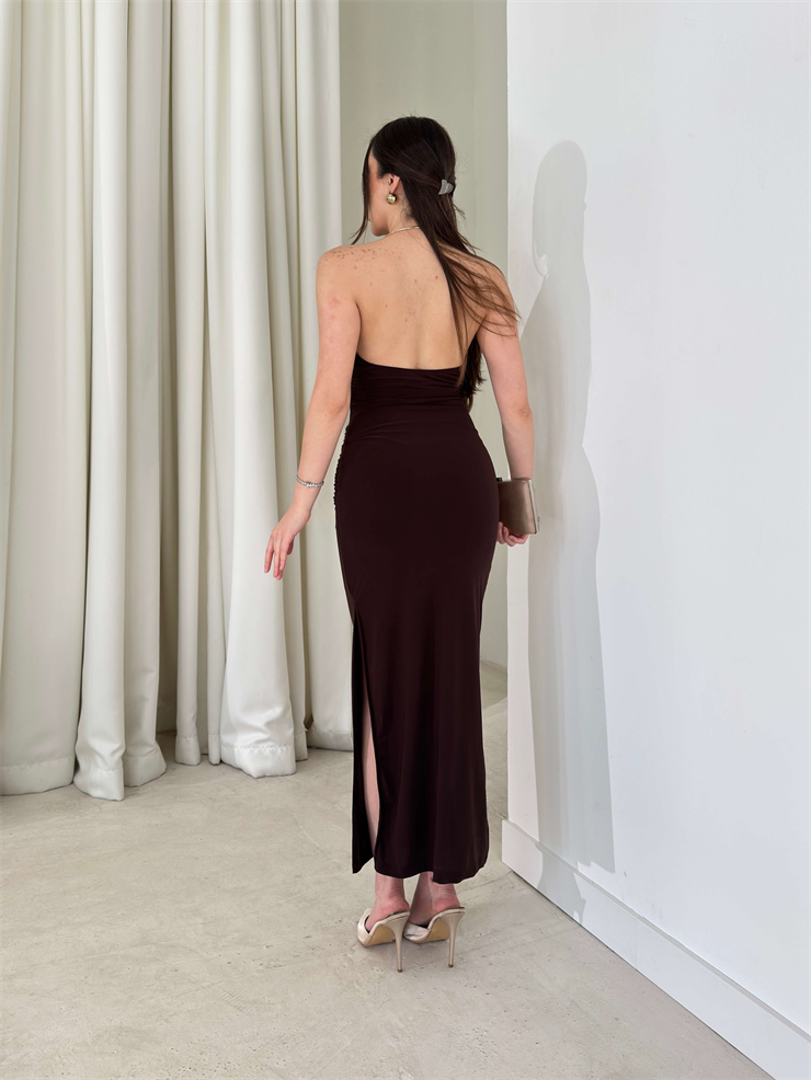Boyundan Aksesuarlı Yandan Yırtmaçlı V Yaka Lonerme Kahve Kadın Elbise 26Y119