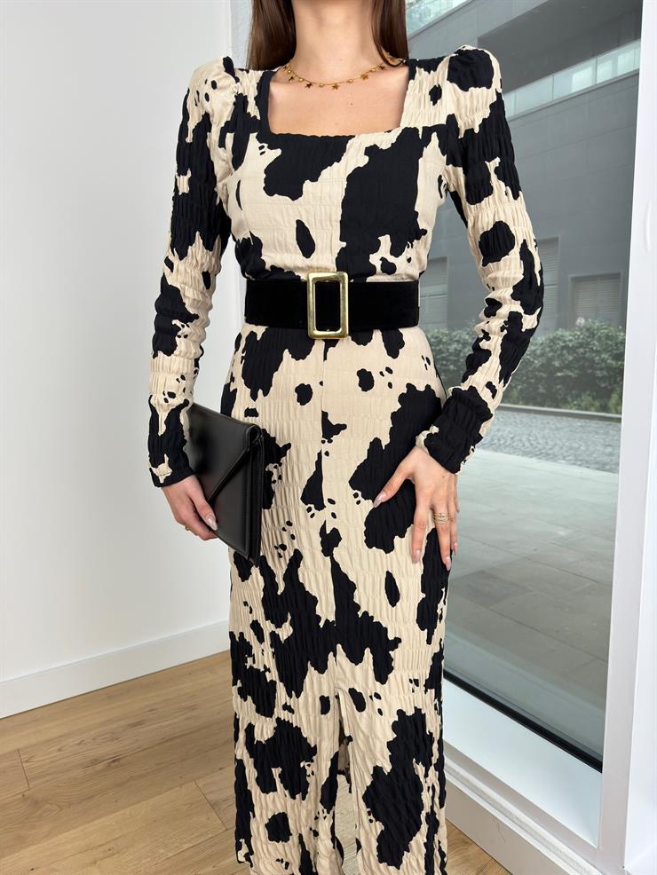 Kare Yaka Omuz Vatkalı Beli Kemerli Looking Kadın Desenli Renkli Elbise 24Y138