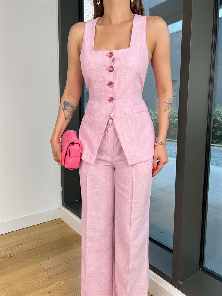 Kare Yaka Kalın Askılı Düğmeli Bluz Bol Paça Pantolon Lorka Pembe Kadın Takım 25Y448