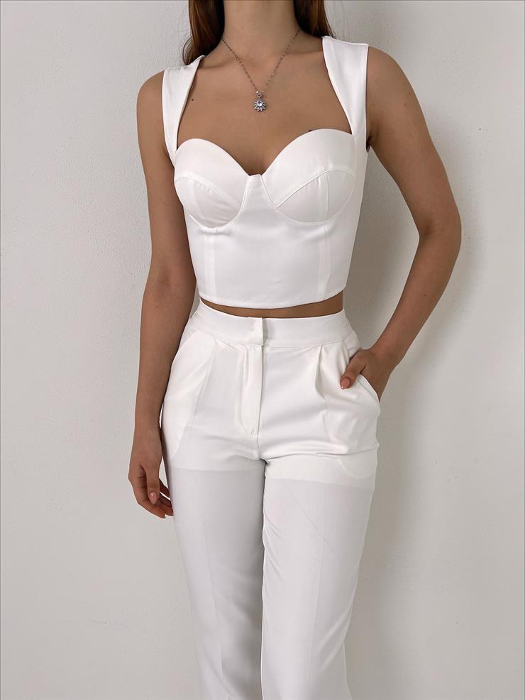Arkası Fermuar Detaylı Askılı Crop Yüksek Bel Pens Detaylı Pantolon Lorus Kadın Beyaz İkili Takım 23Y000025