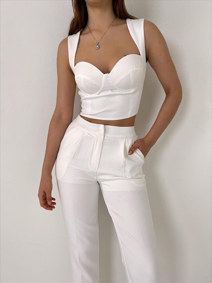 Arkası Fermuar Detaylı Askılı Crop Yüksek Bel Pens Detaylı Pantolon Lorus Kadın Beyaz İkili Takım 23Y000025