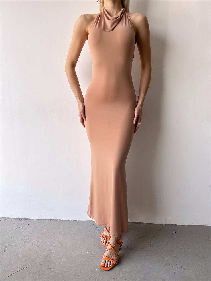 Sıfır Kol Sırtı Açık Drape Ve Aksesuar Detaylı Louna Kadın Camel Elbise 23Y000359