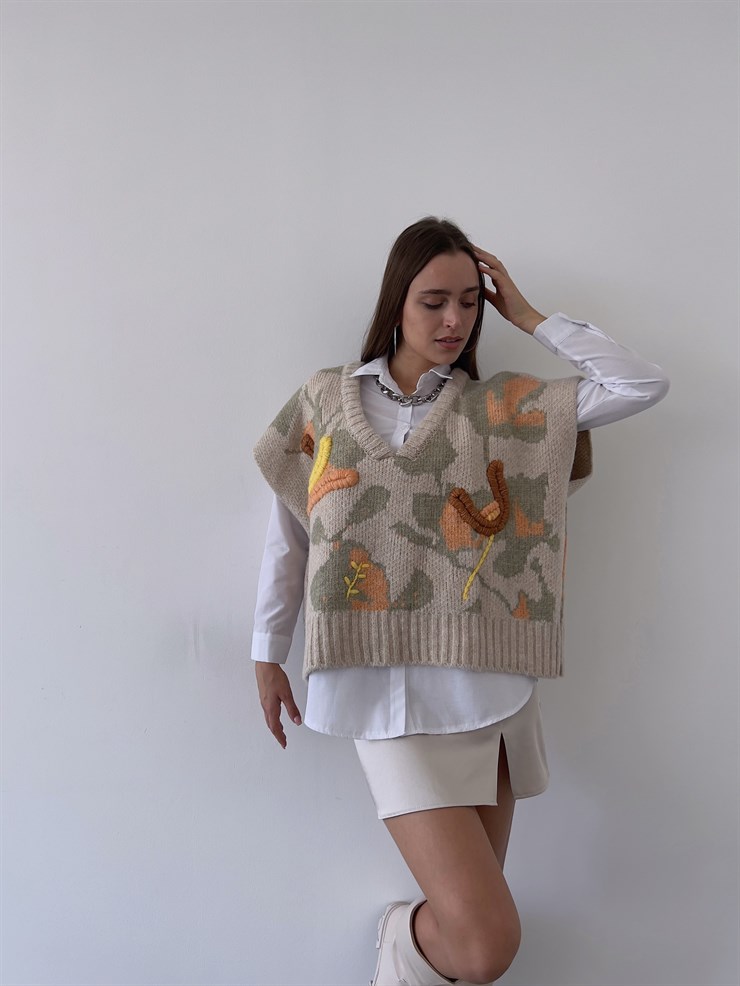 V Yaka Desenli Geniş Kesim Luan Kadın Taş Gömlek Süveter 23K000271