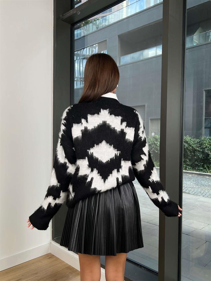 Oversize Desenli Luara Kadın Siyah Triko Kazak 24k225